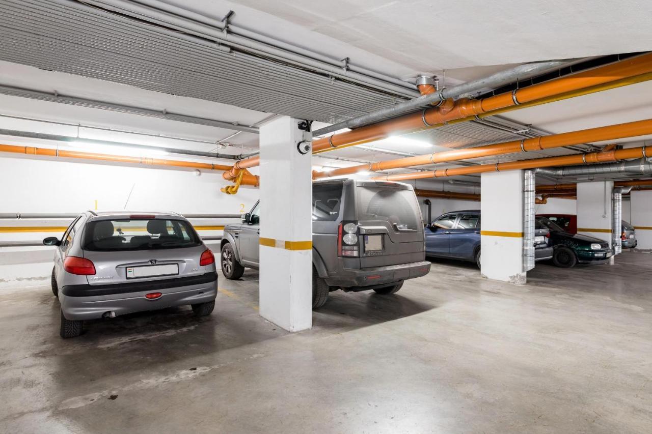 Sunny And Central Penthouse With Private Garage Budapest Exterior photo