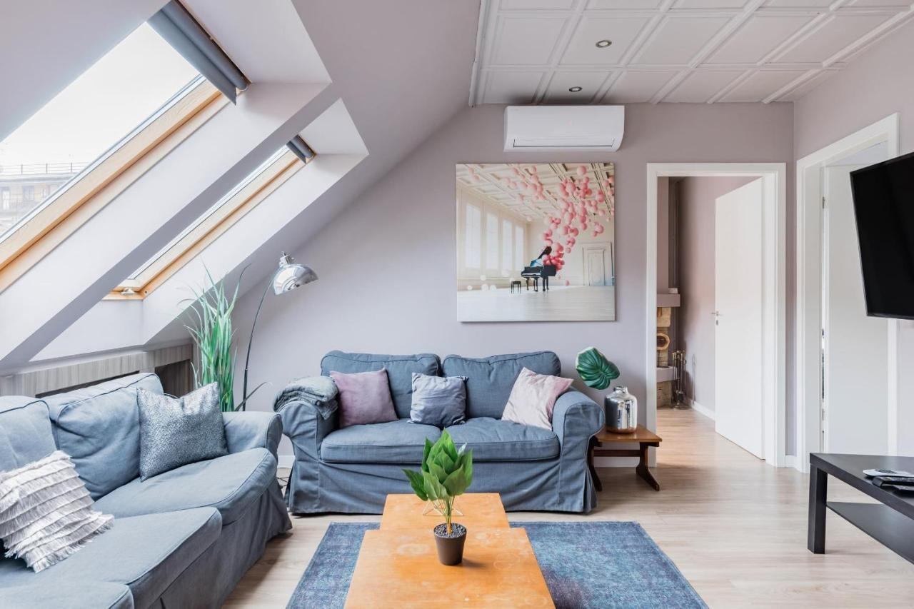 Sunny And Central Penthouse With Private Garage Budapest Exterior photo
