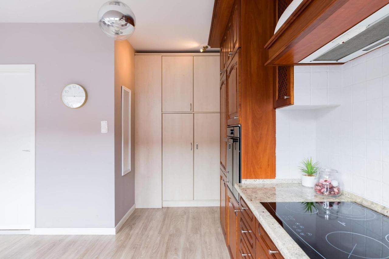 Sunny And Central Penthouse With Private Garage Budapest Exterior photo