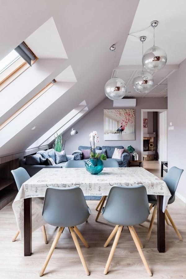 Sunny And Central Penthouse With Private Garage Budapest Exterior photo