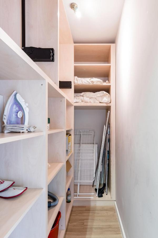 Sunny And Central Penthouse With Private Garage Budapest Exterior photo