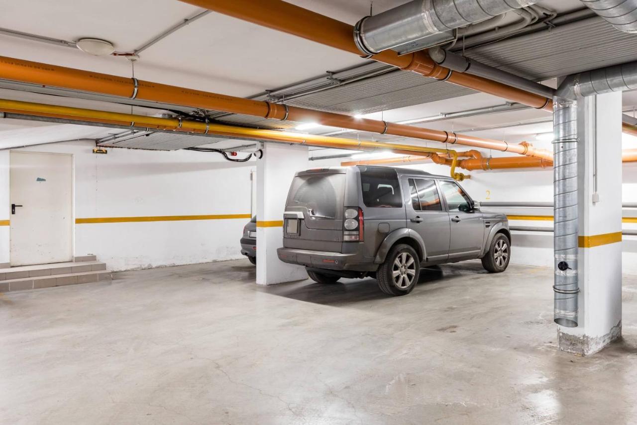 Sunny And Central Penthouse With Private Garage Budapest Exterior photo