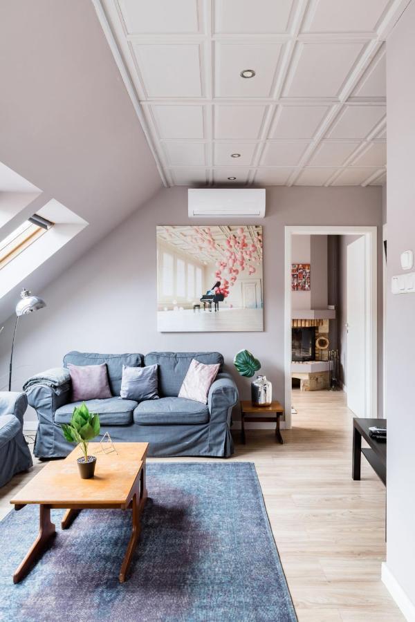 Sunny And Central Penthouse With Private Garage Budapest Exterior photo